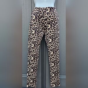 MEDIUM SIZE LEOPARD PRINT PANTS